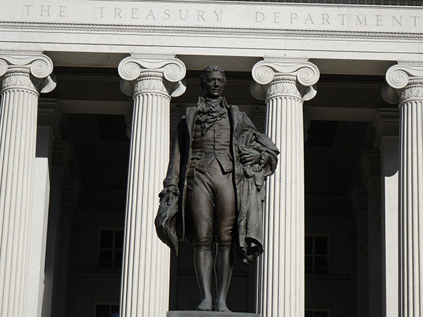 Alexander Hamilton statue in front of U.S. Treasury building